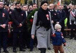 Uroczystość przy Obelisku Niepodległości