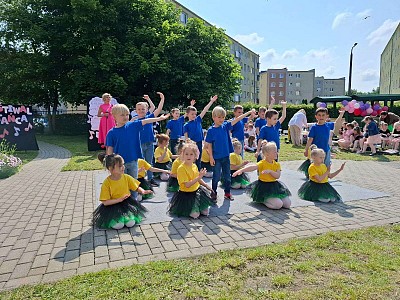 Grafika Gr. IV Festiwal tańca w Przedszkolu nr 9