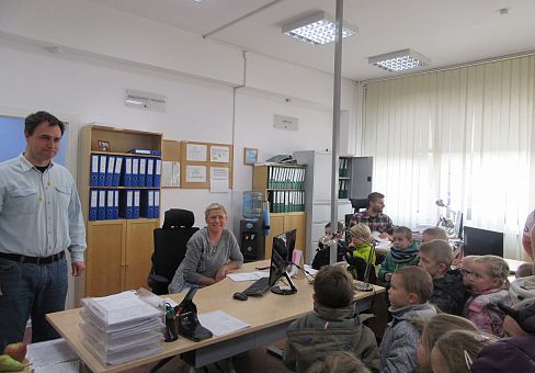 Grafika Dziękujemy serdecznie naszemu sponsorowi za zakupiony sprzęt do kuchni.Wizyta w A-Lakierni