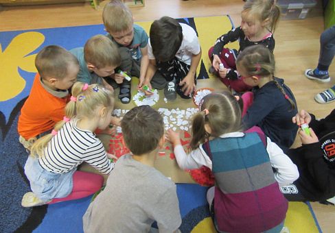 Grafika Mali patrioci -gr III