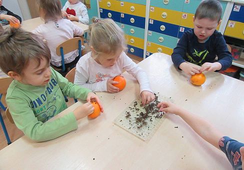 Grafika Pachnące prezenty gr II