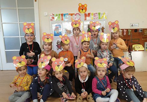 Grafika Gr I Dzień Pluszowego Misia