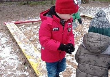 Grafika GR III Ferie - zabawy na placu zabaw