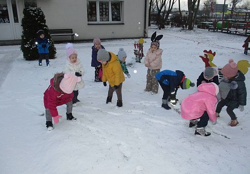 Grafika Gr I Zabawy na śniegu