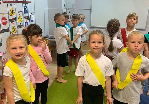 Grafika Gr IV Ćwiczenia gimnastyczne