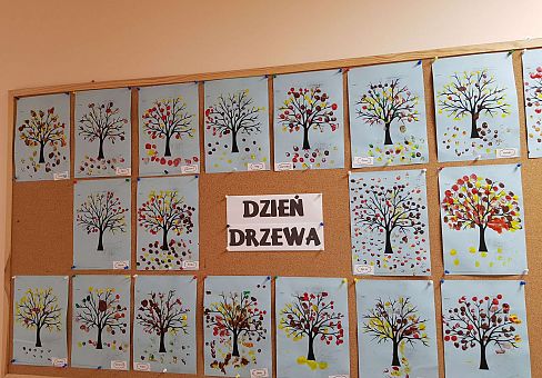 Grafika Gr. III Dzień drzewa