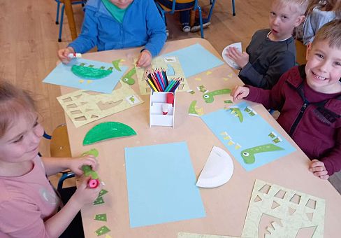 Grafika Gr.II Dzień dinozaura
