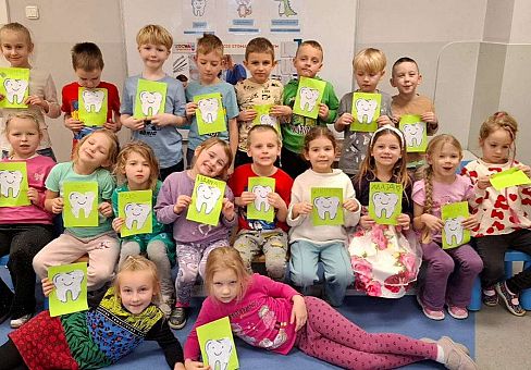 Grafika Gr. IV Klub mleczaka - projekt