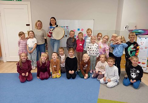 Grafika Gr.IV Zajęcia z programu profilaktycznego "Poruszające bajki o emocjach "