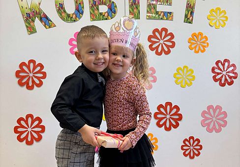 Grafika Gr. II Dzień Kobiet