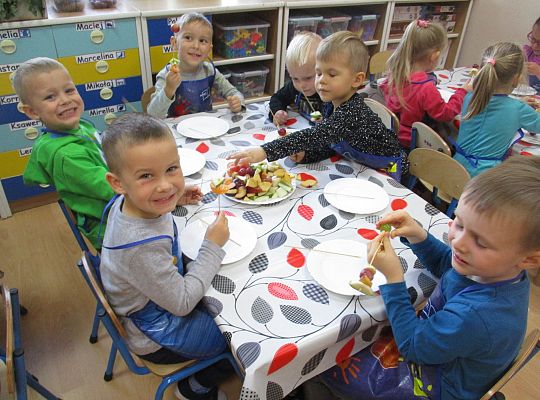 Szaszłyki owocowe to samo zdrowie