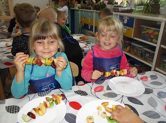 Szaszłyki owocowe to samo zdrowie