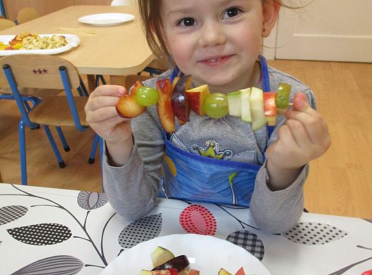 Szaszłyki owocowe to samo zdrowie