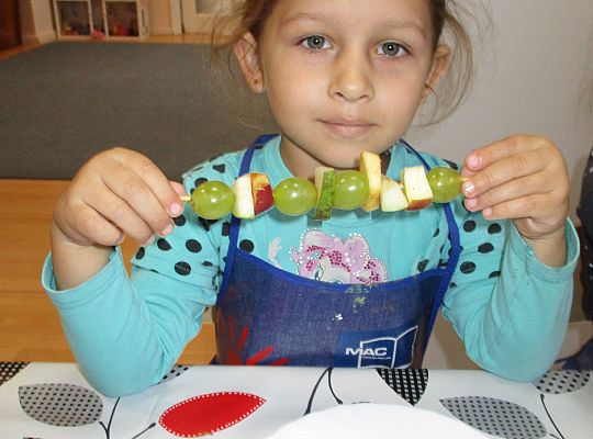 Szaszłyki owocowe to samo zdrowie