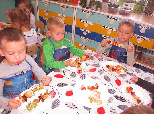 Szaszłyki owocowe to samo zdrowie