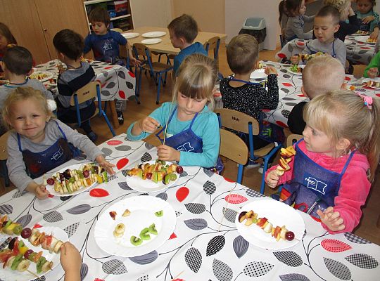 Szaszłyki owocowe to samo zdrowie