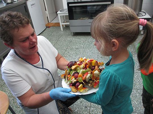 Szaszłyki owocowe to samo zdrowie