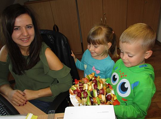 Szaszłyki owocowe to samo zdrowie