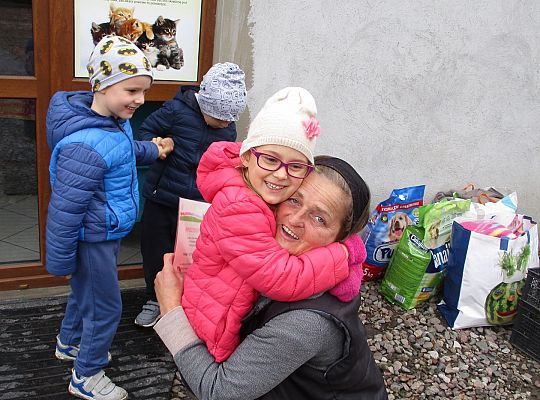 Wycieczka do schroniska dla zwierząt w Małoszycach