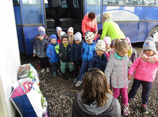 Wycieczka do schroniska dla zwierząt w Małoszycach.