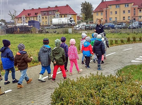 Wizyta w Komendzie Policji-spotkanie z psem