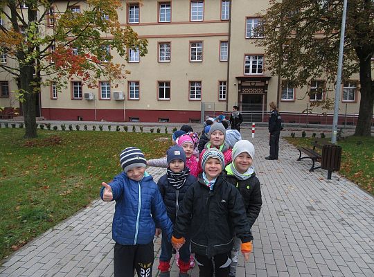 Wizyta w Komendzie Policji-spotkanie z psem