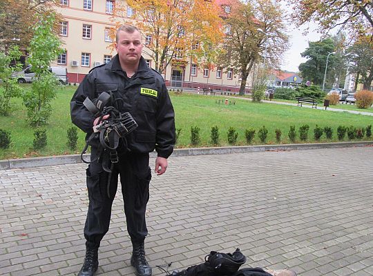 Wizyta w Komendzie Policji-spotkanie z psem