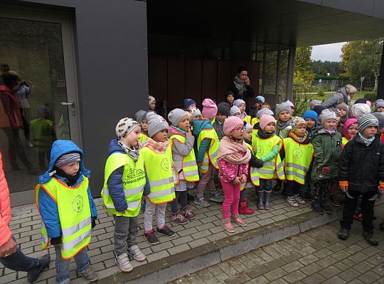 Wizyta w Komendzie Policji-spotkanie z psem