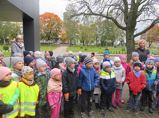 Wizyta w Komendzie Policji-spotkanie z psem