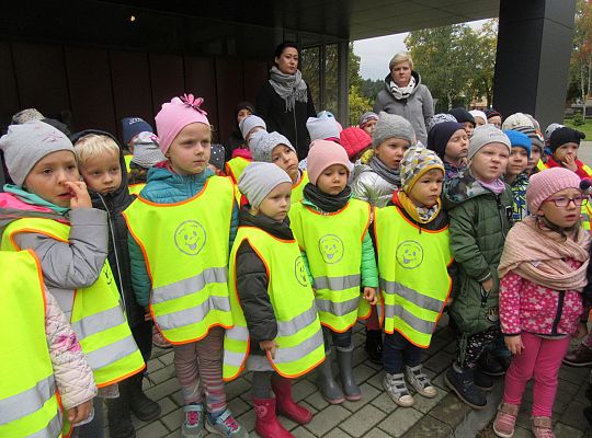 Wizyta w Komendzie Policji-spotkanie z psem