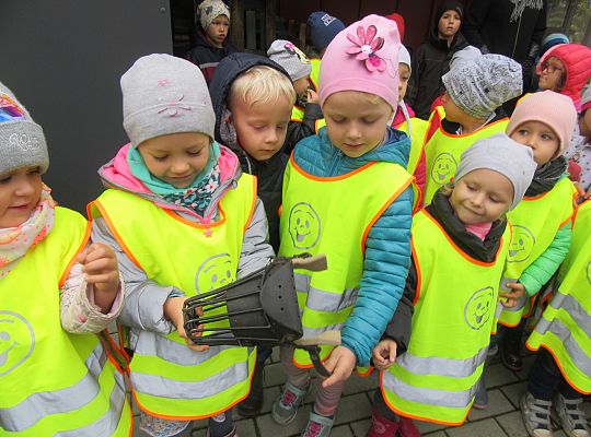 Wizyta w Komendzie Policji-spotkanie z psem