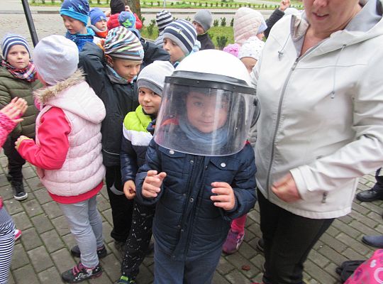 Wizyta w Komendzie Policji-spotkanie z psem