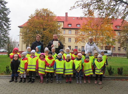 Wizyta w Komendzie Policji-spotkanie z psem