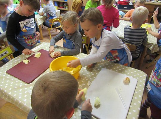 Robimy kompoty i sałatki owocowe gr III