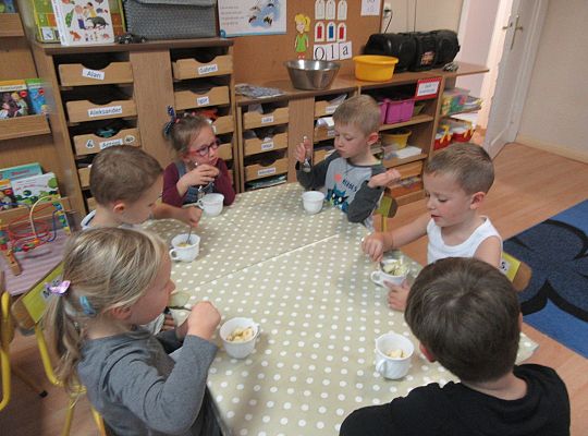 Robimy kompoty i sałatki owocowe gr III