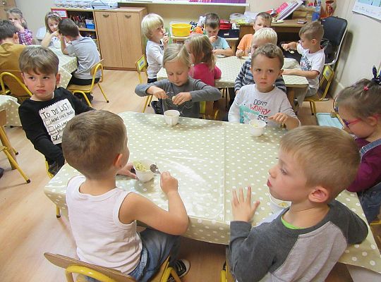 Robimy kompoty i sałatki owocowe gr III