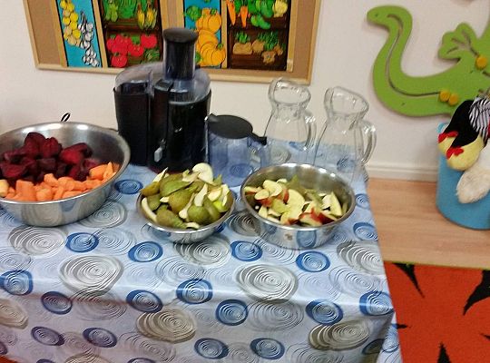 Robimy sok pyszny i zdrowy bo warzywno -owocowy