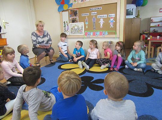 Biblioteka dzieciom-czytanie bajek z morałem