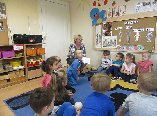 Biblioteka dzieciom-czytanie bajek z morałem