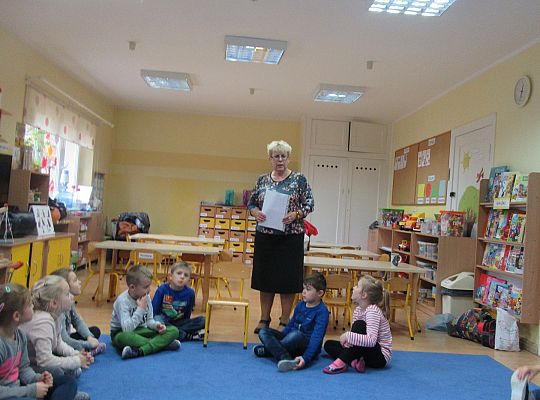 Biblioteka dzieciom-czytanie bajek z morałem