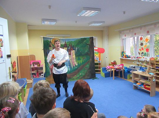 Teatrzyk w przedszkolu "Magia słów"