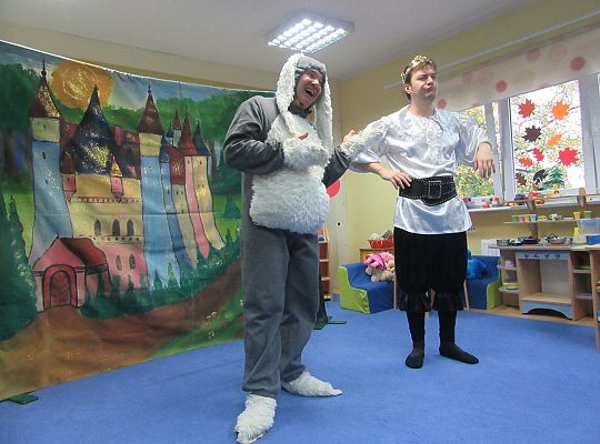 Teatrzyk w przedszkolu "Magia słów"