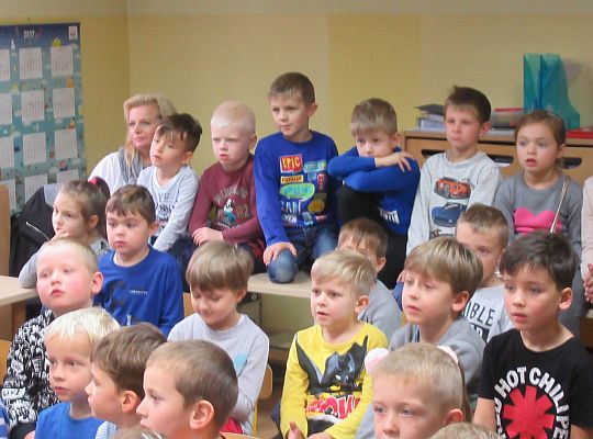 Teatrzyk w przedszkolu "Magia słów"