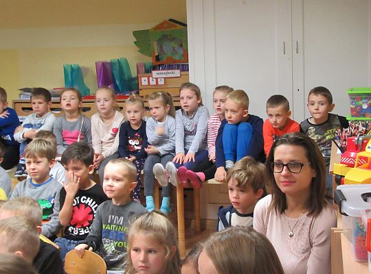 Teatrzyk w przedszkolu "Magia słów"