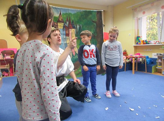 Teatrzyk w przedszkolu "Magia słów"