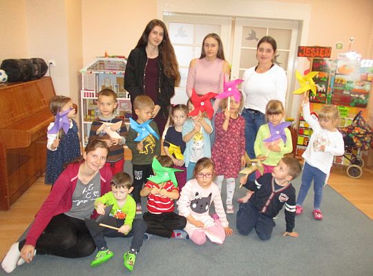 Wolontariusze w przedszkolu gr II