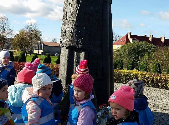 Pamiętamy o tych co odeszli-zapalamy znicze
