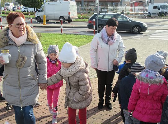 Pamiętamy o tych co odeszli-zapalamy znicze