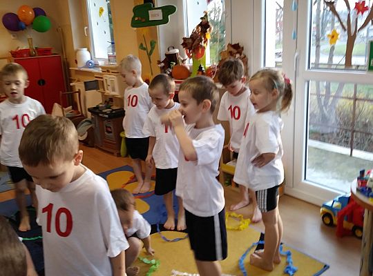 Ćwiczenia gimnastyczne w grupie III