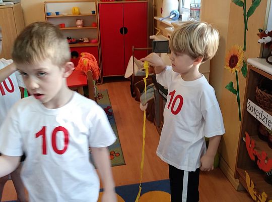 Ćwiczenia gimnastyczne w grupie III